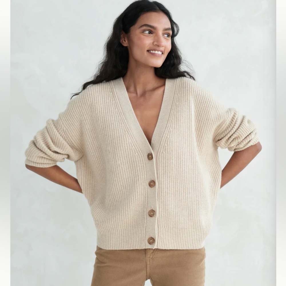 Jenni Kayne Cream Ribbed V-Neck Button Cardigan